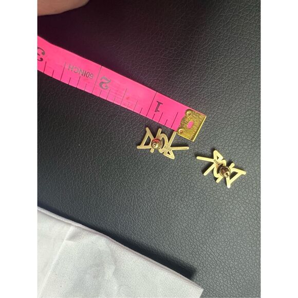 ⚡CLOSET CLEAR-OUT: PRICE DROP⚡ Dior gold tone earrings - Picture 4 of 7